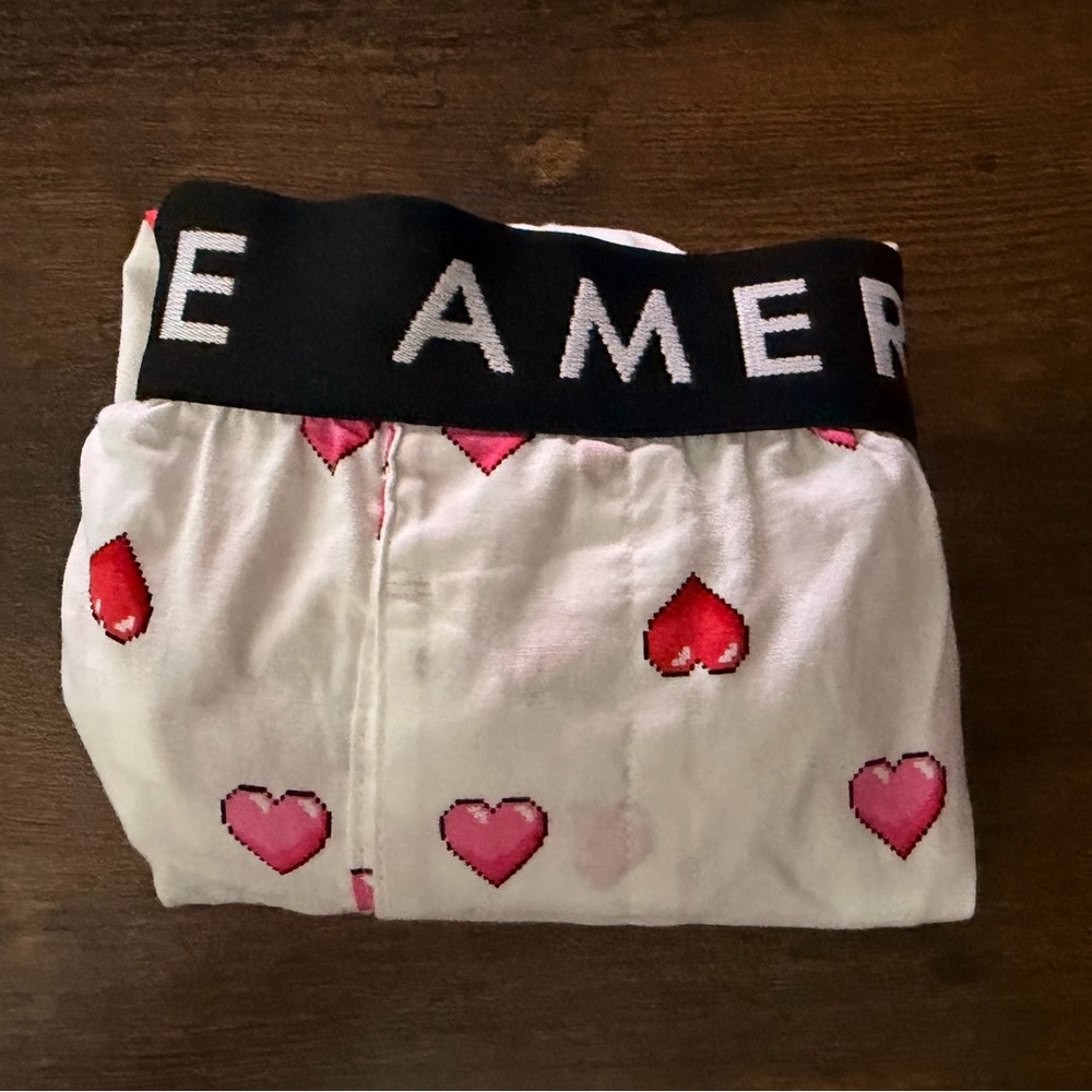 American Eagle Outfitters White Boxers with Pink and Red Hearts